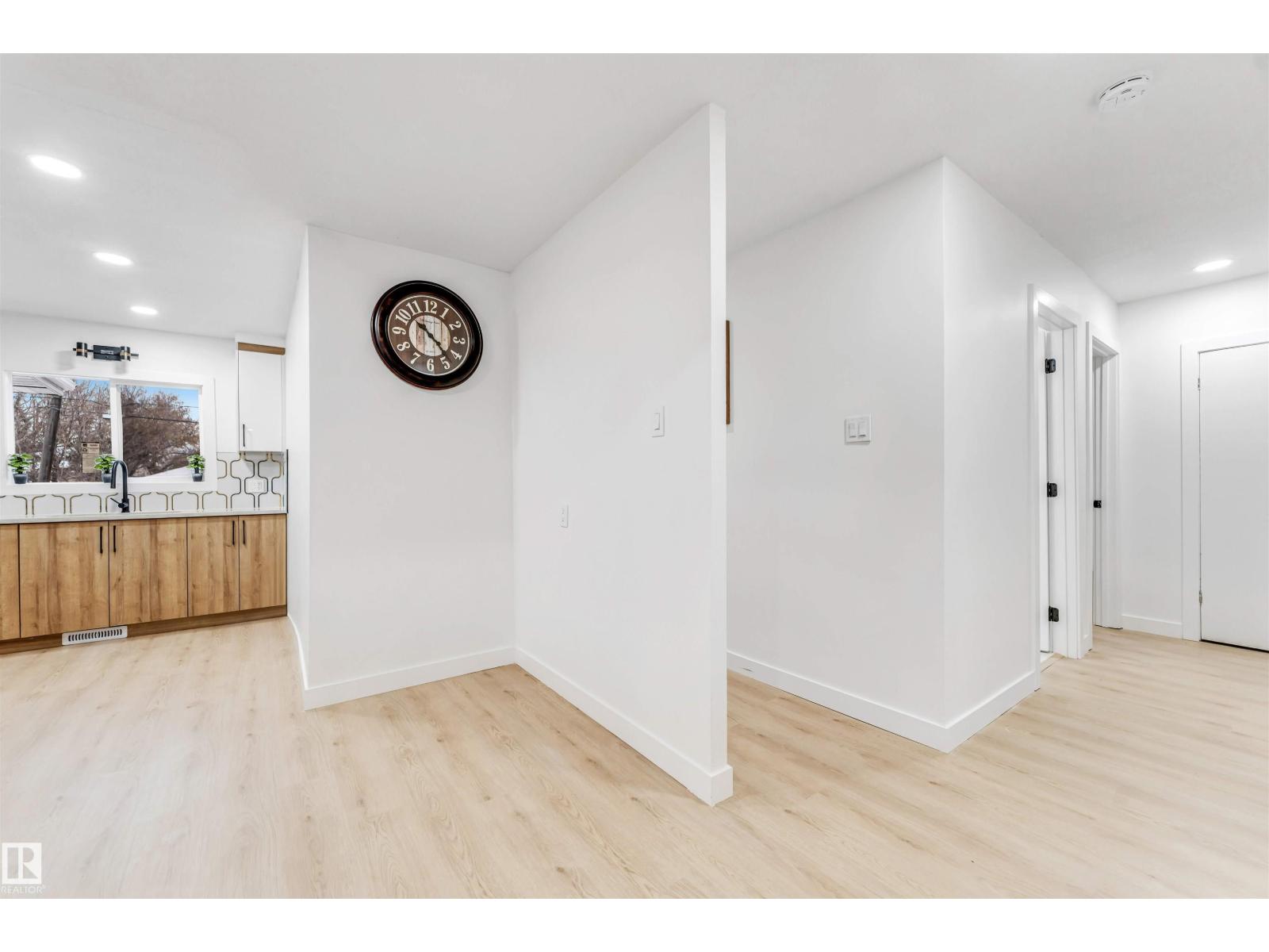 12423 91 ST NW - 7