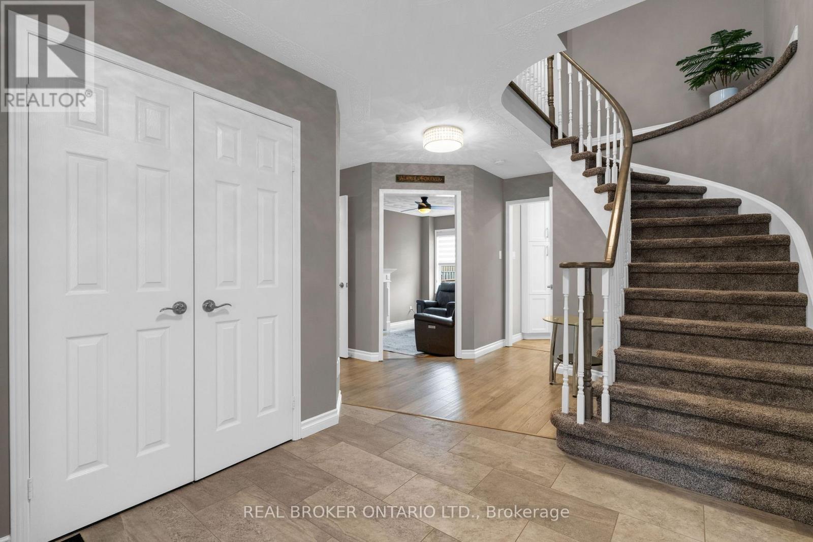 53 TAYLOR DRIVE - 5