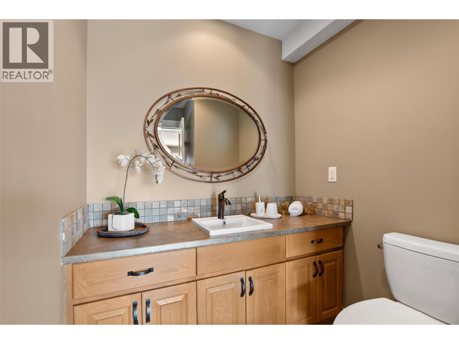 287 CONNAUGHT ROAD - 12