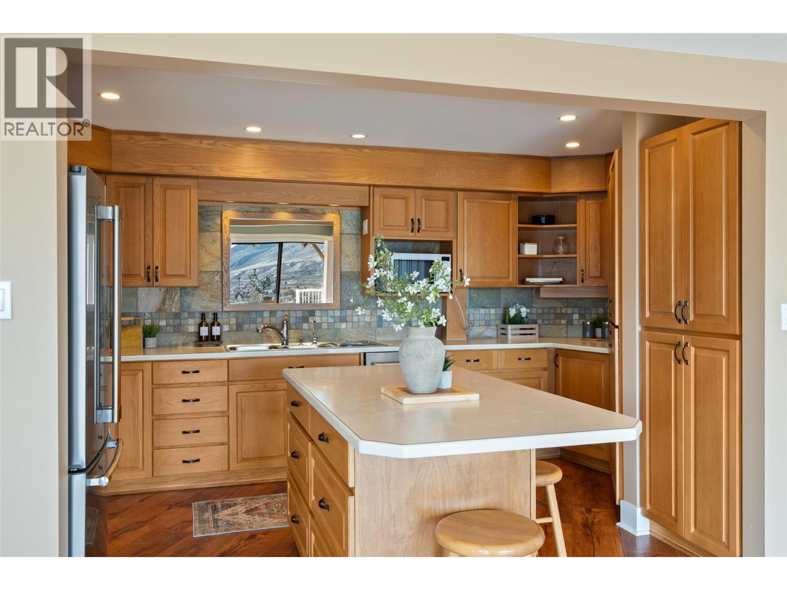 287 CONNAUGHT ROAD - 3