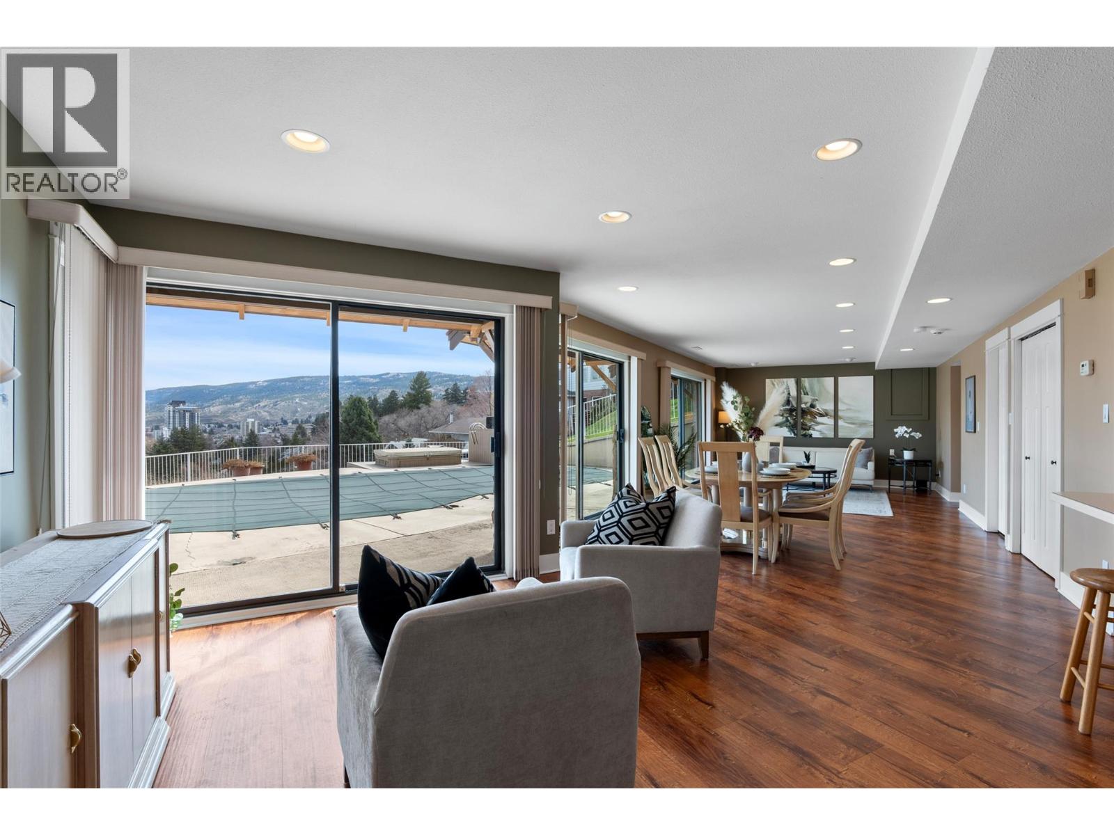 287 CONNAUGHT ROAD - 6