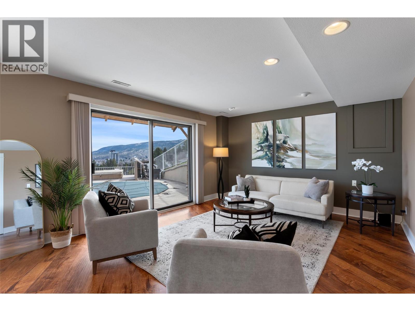 287 CONNAUGHT ROAD - 10