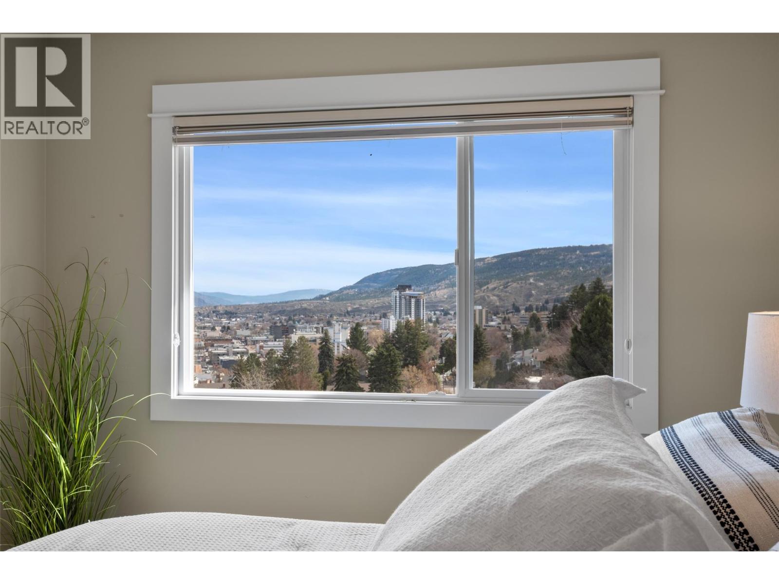 287 CONNAUGHT ROAD - 26