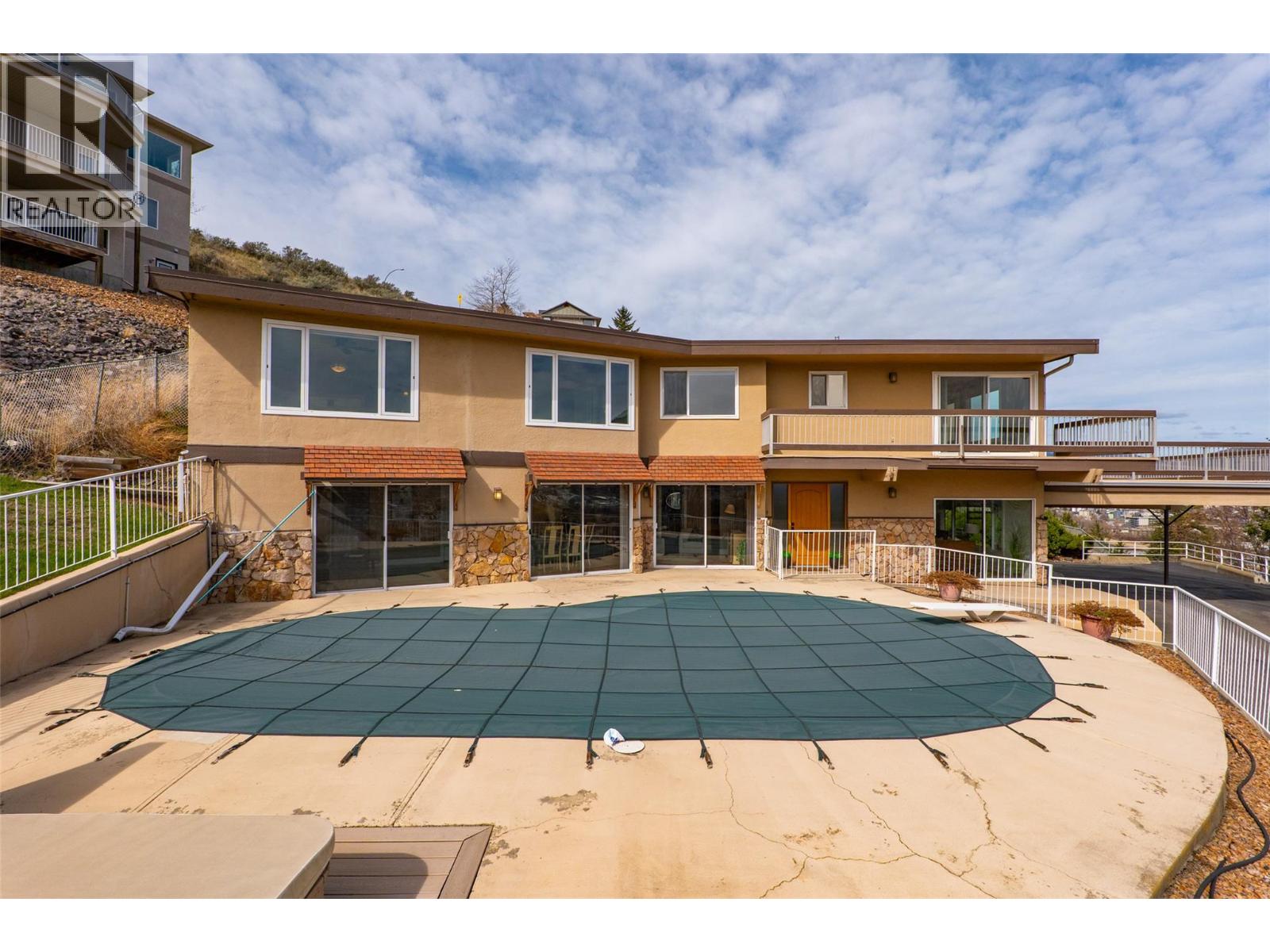 287 CONNAUGHT ROAD - 40