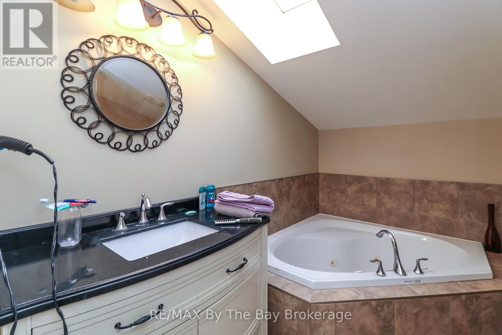 67 CONSTANCE BOULEVARD - 32