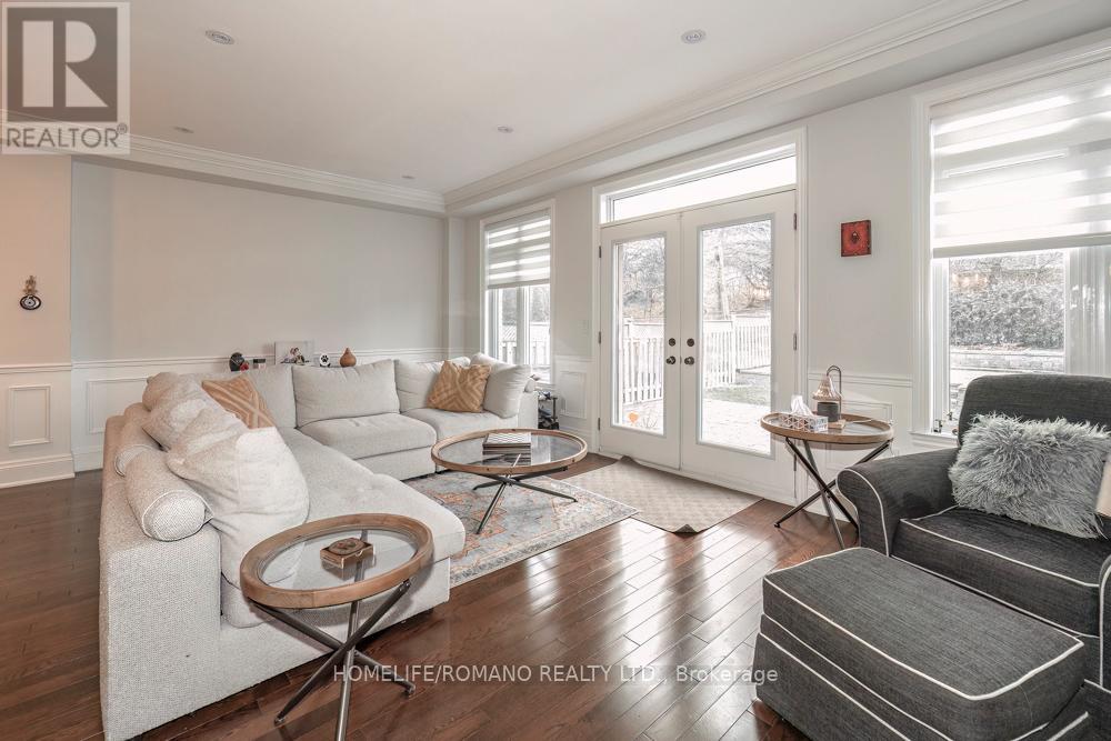 100 FALSTAFF AVENUE - 8