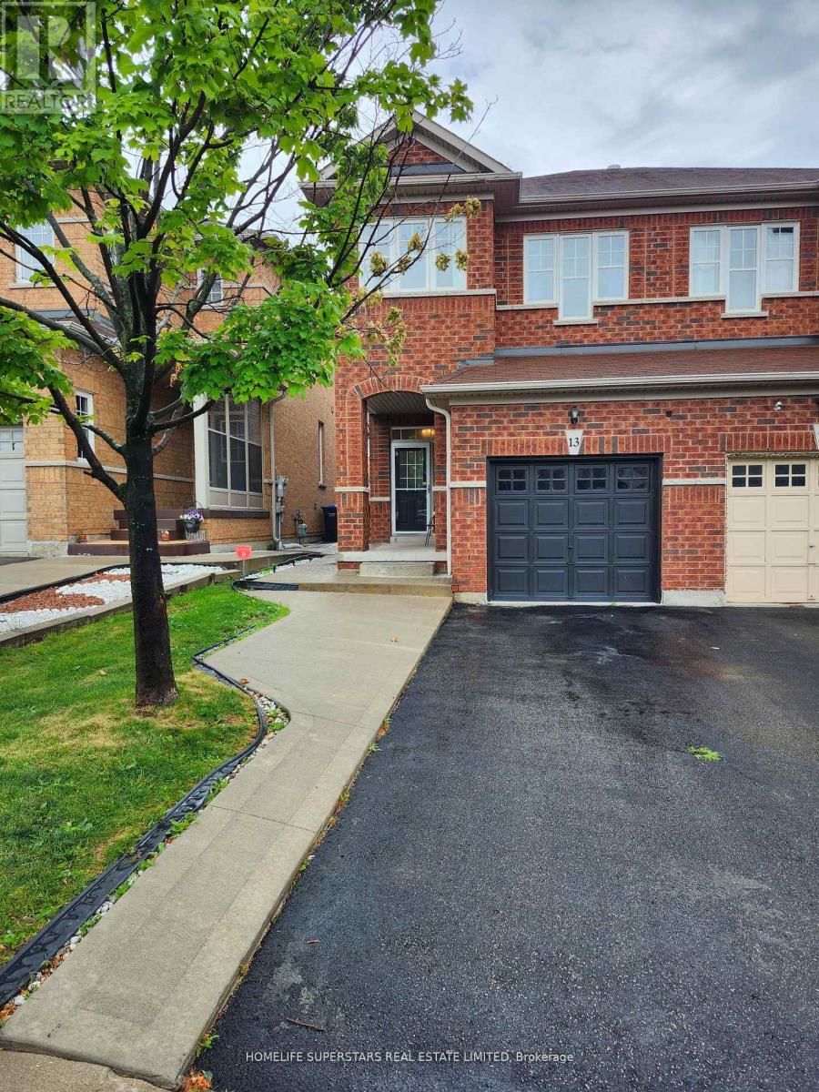 13 ROCKY POINT CRESCENT