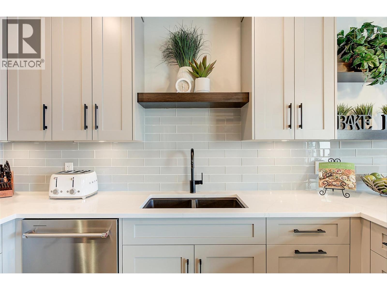 5991 Princess Street, Peachland