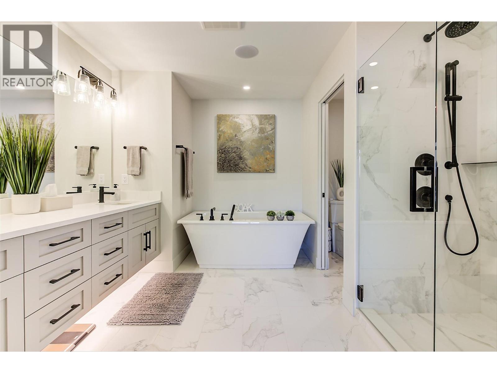 5991 Princess Street, Peachland