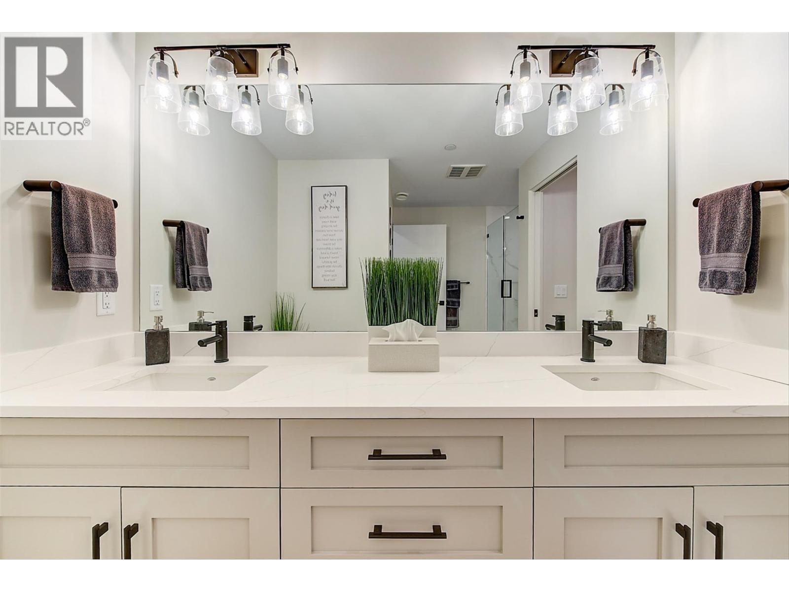 5991 Princess Street, Peachland