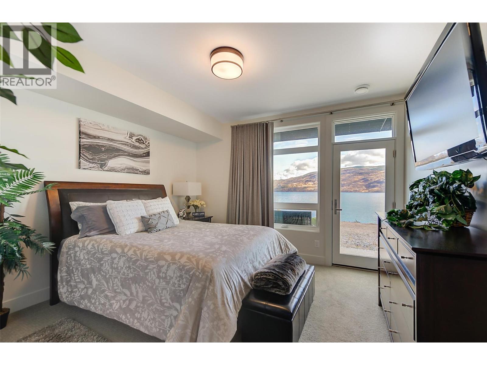 5991 Princess Street, Peachland