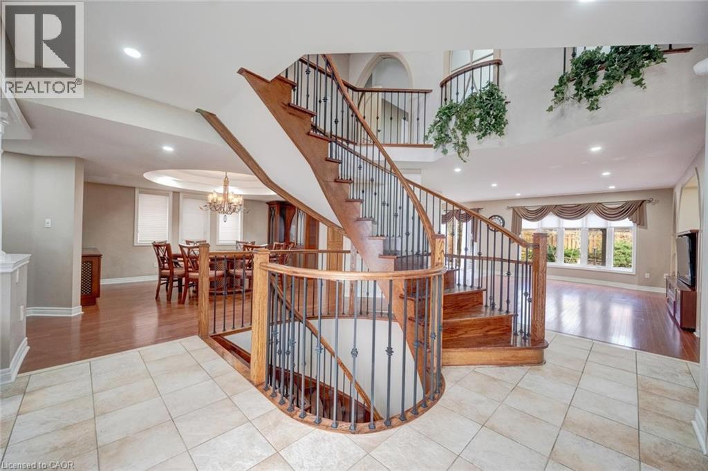 34 FORSYTH Crescent - 13