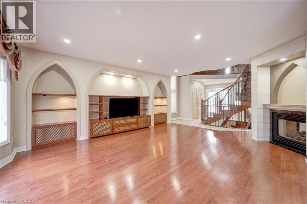 34 FORSYTH Crescent - 16