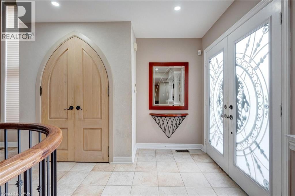 34 FORSYTH Crescent - 6