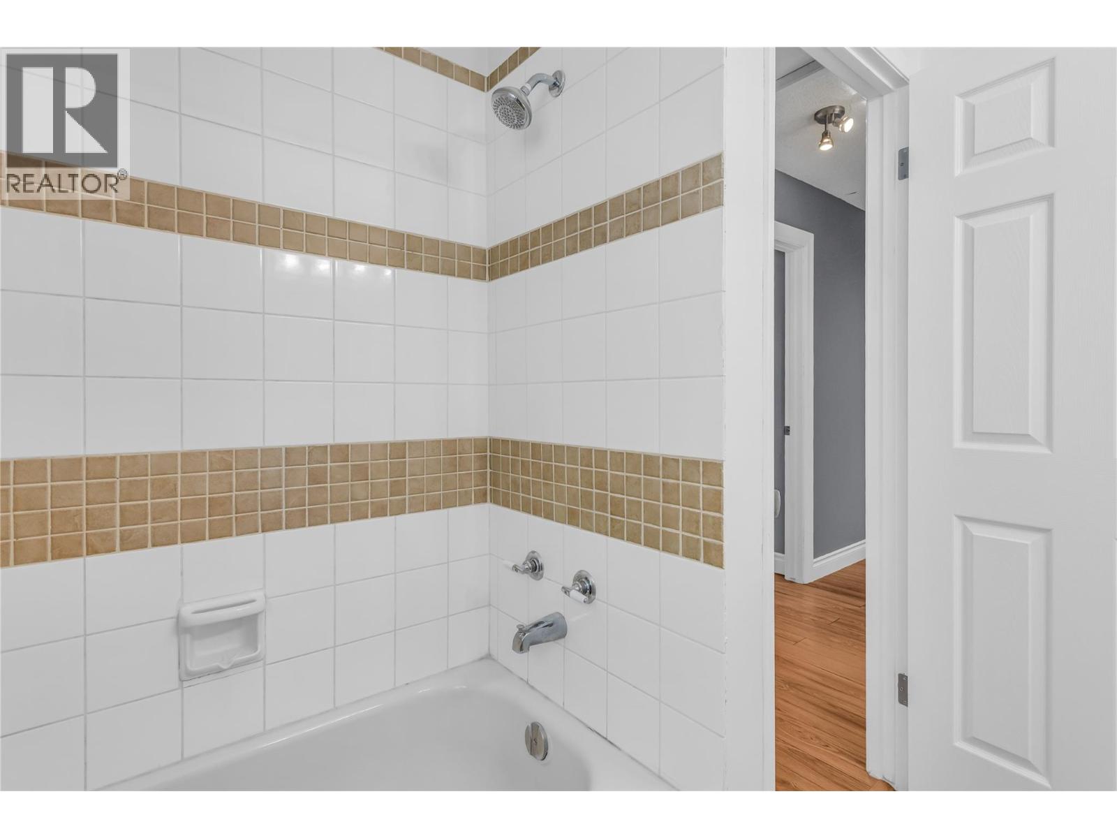 863 Hammer Avenue - 23