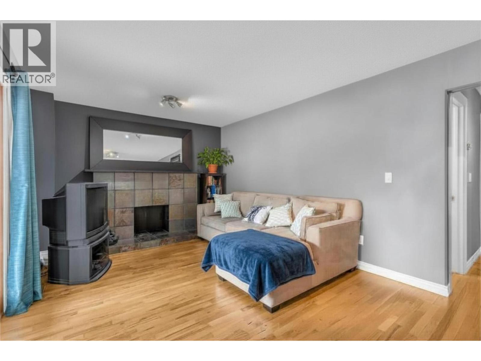 863 Hammer Avenue - 26