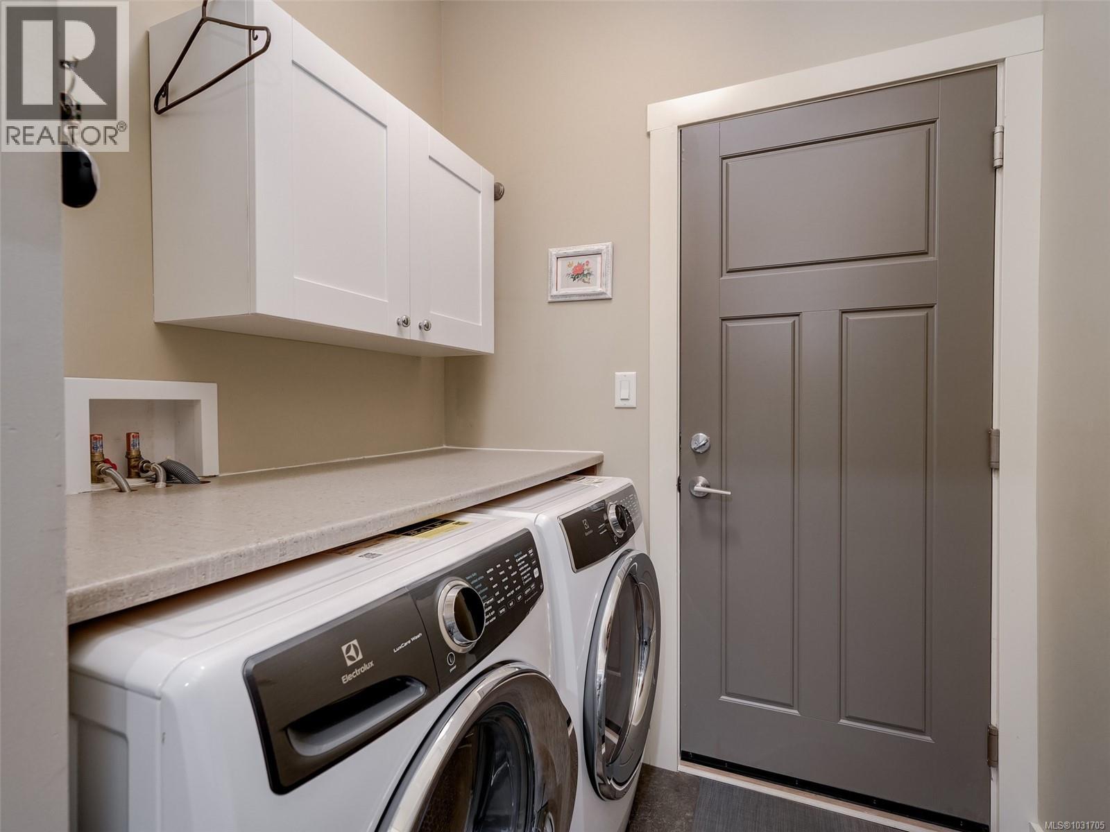 1032 BRAEBURN AVE - 23