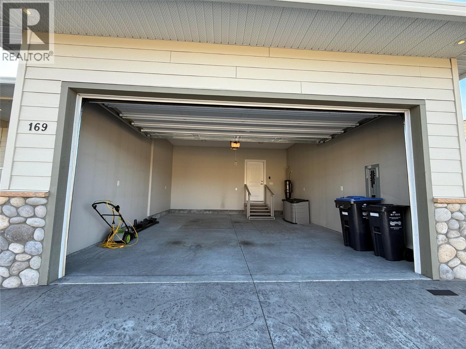 169 170 Stocks Crescent, Penticton