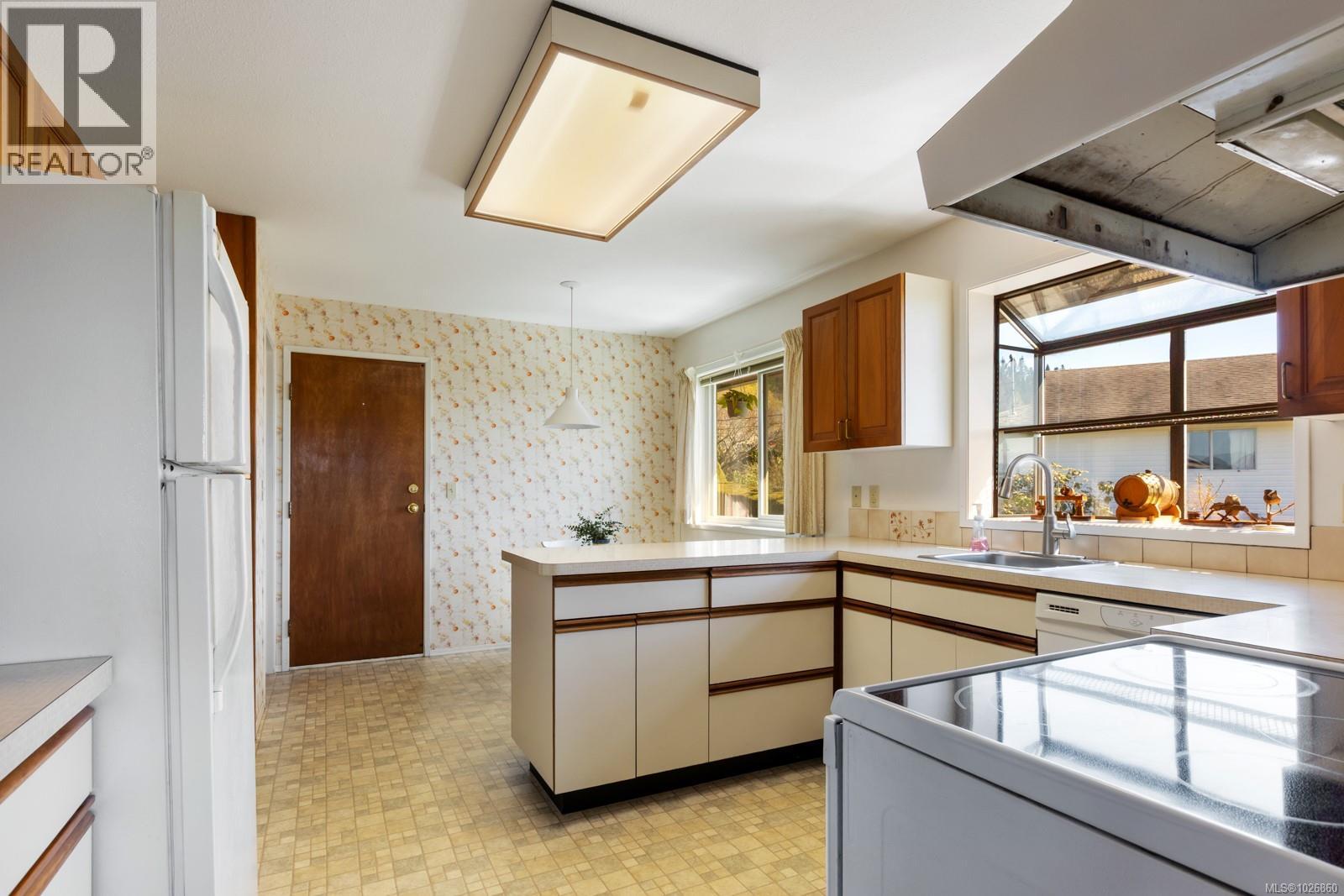 1575 WILLIAMS RD - 37