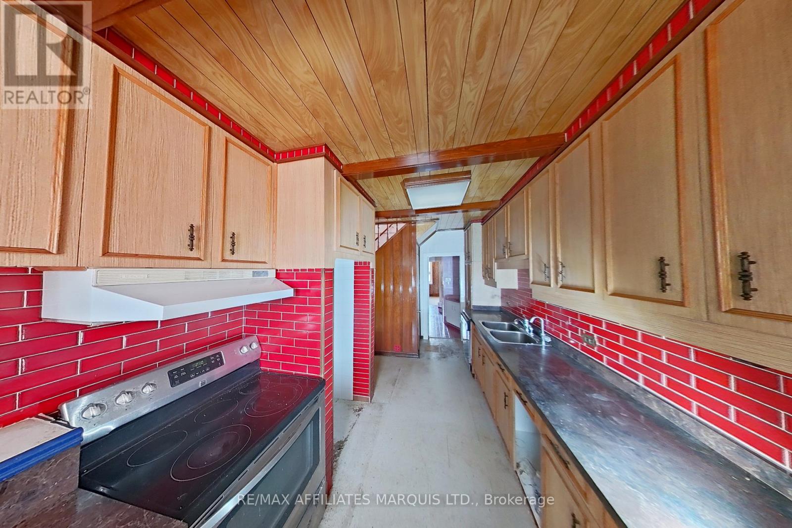 17002 NORMAN DRIVE - 14