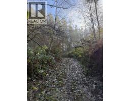 1594 Cemetery Road, Gibsons, BC V0N1V1 Photo 10