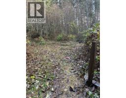 1594 Cemetery Road, Gibsons, BC V0N1V1 Photo 11