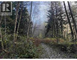 1594 Cemetery Road, Gibsons, BC V0N1V1 Photo 8