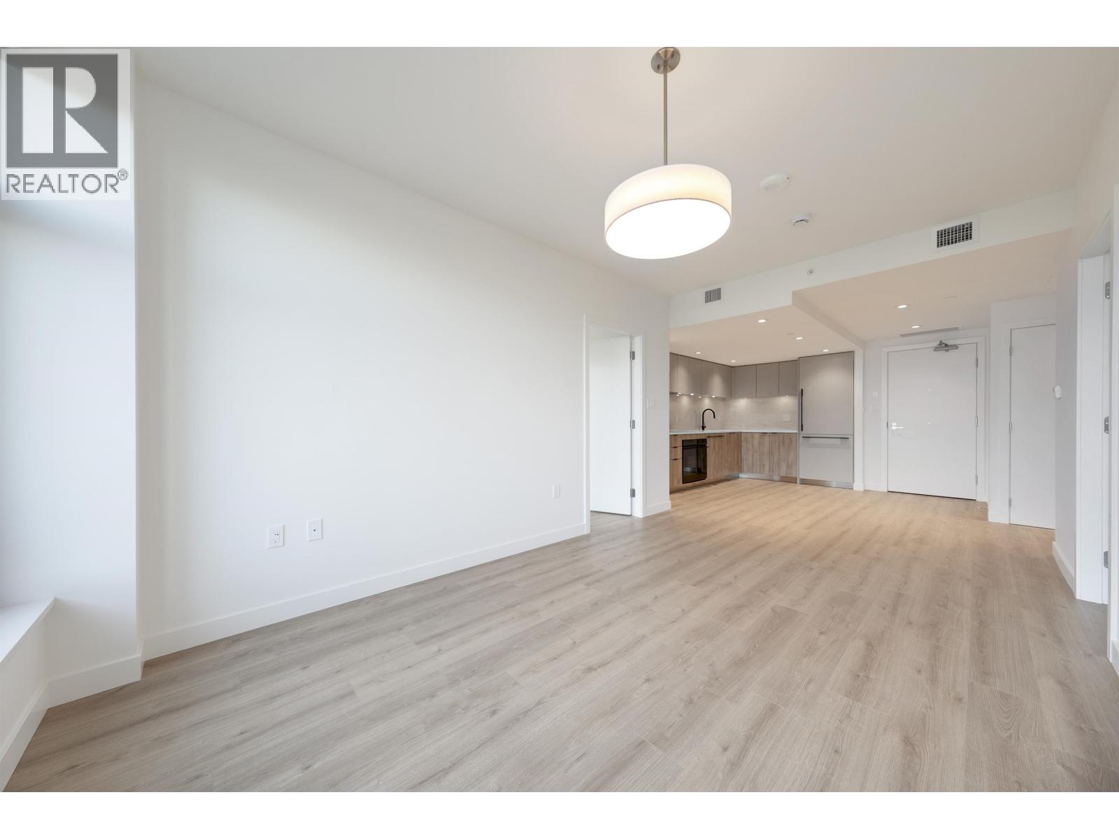 307 755 HARBOURSIDE DRIVE, West Vancouver