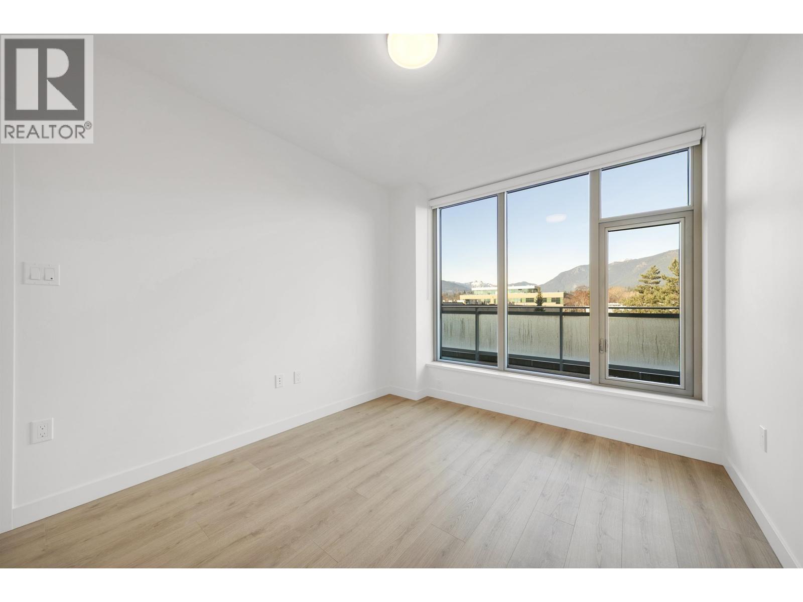307 755 HARBOURSIDE DRIVE, West Vancouver