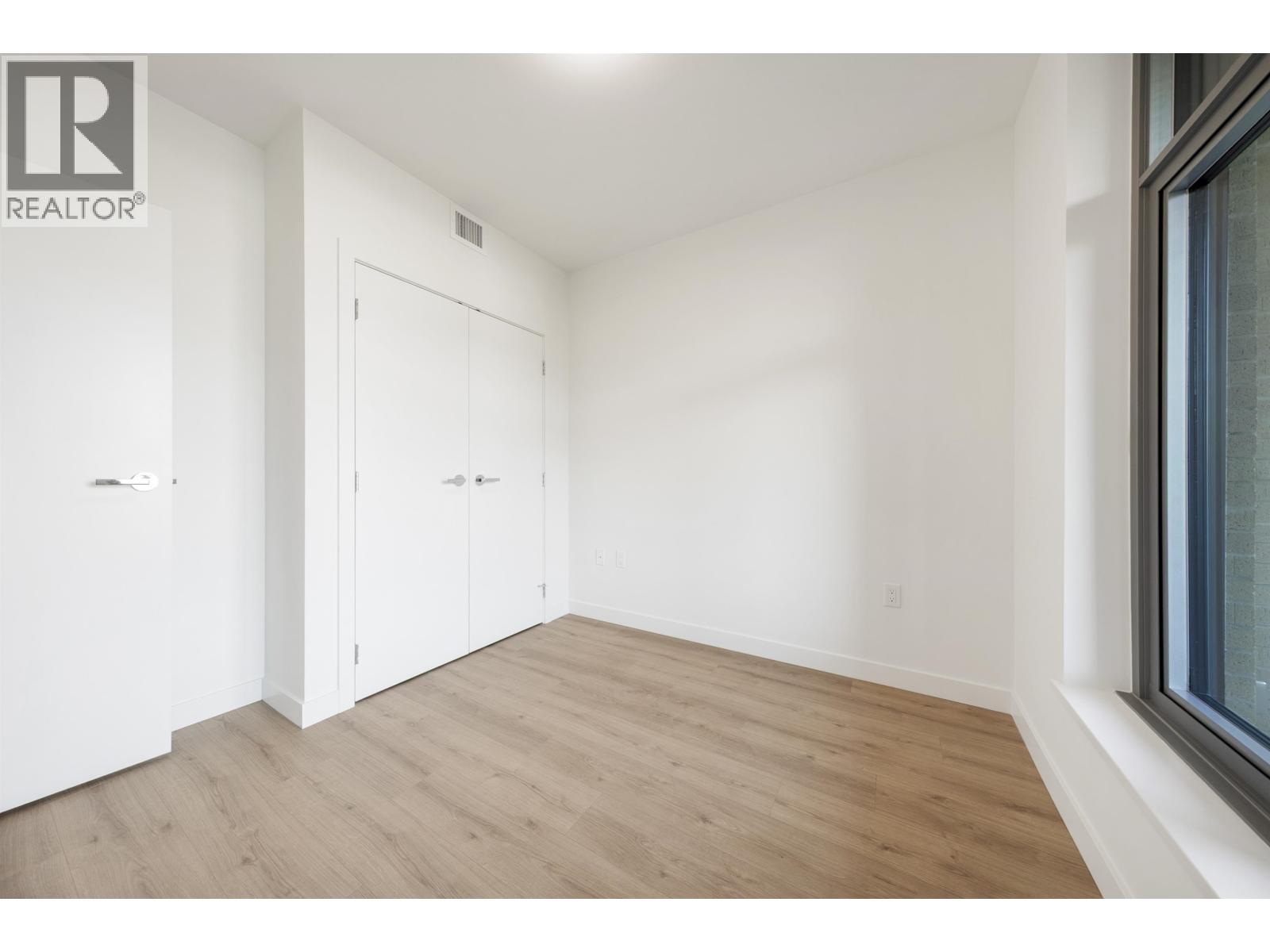 307 755 HARBOURSIDE DRIVE, West Vancouver