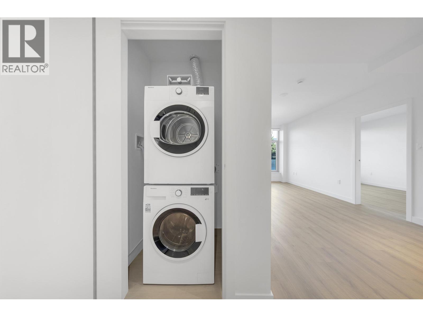 307 755 HARBOURSIDE DRIVE, West Vancouver