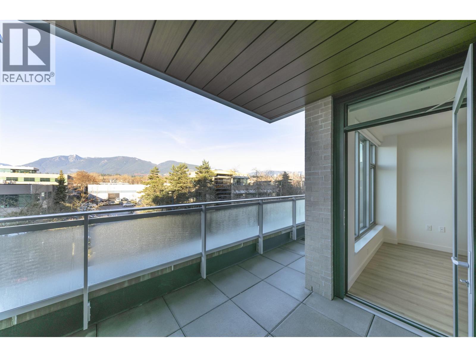307 755 HARBOURSIDE DRIVE, West Vancouver