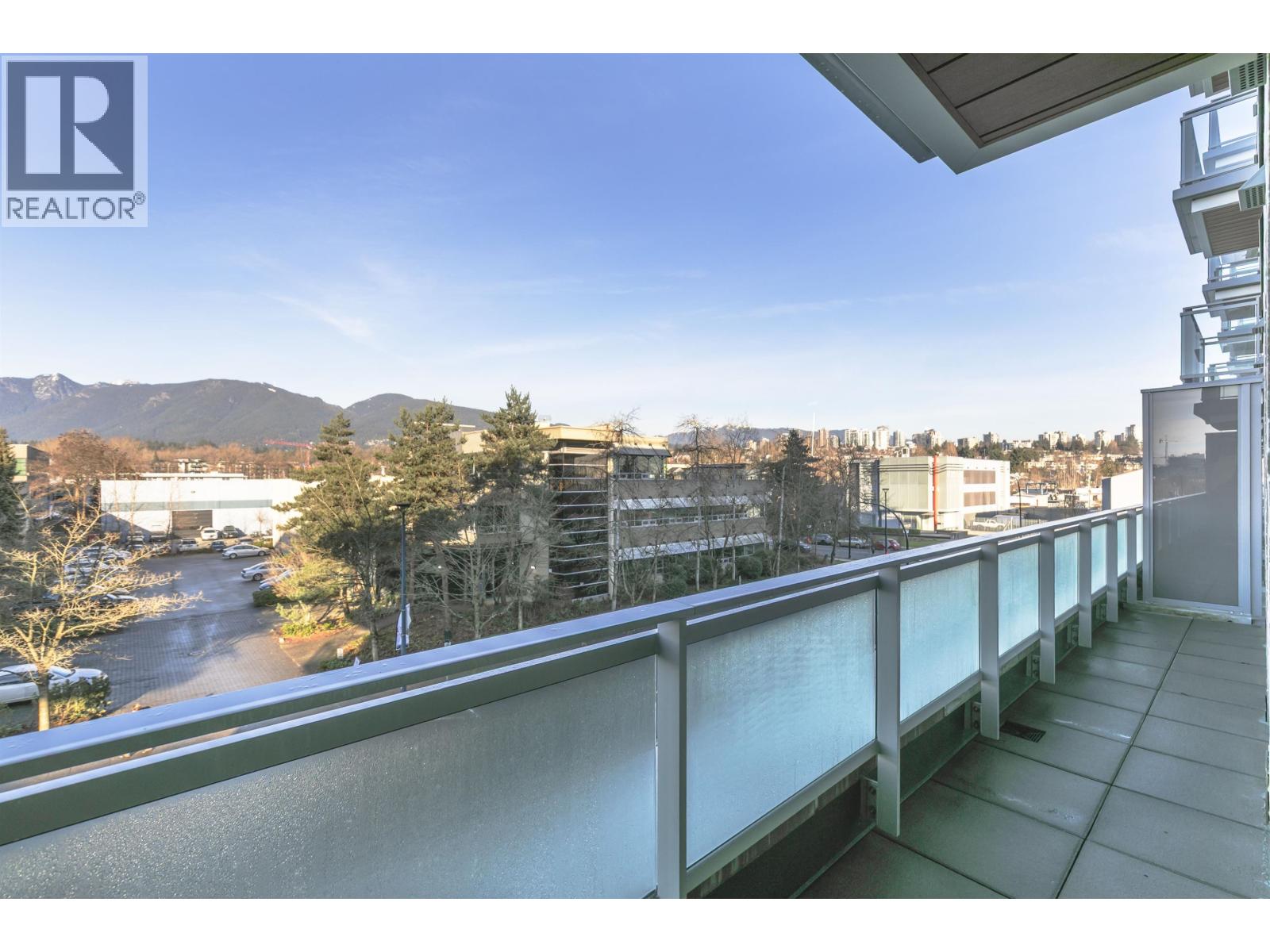 307 755 HARBOURSIDE DRIVE, West Vancouver