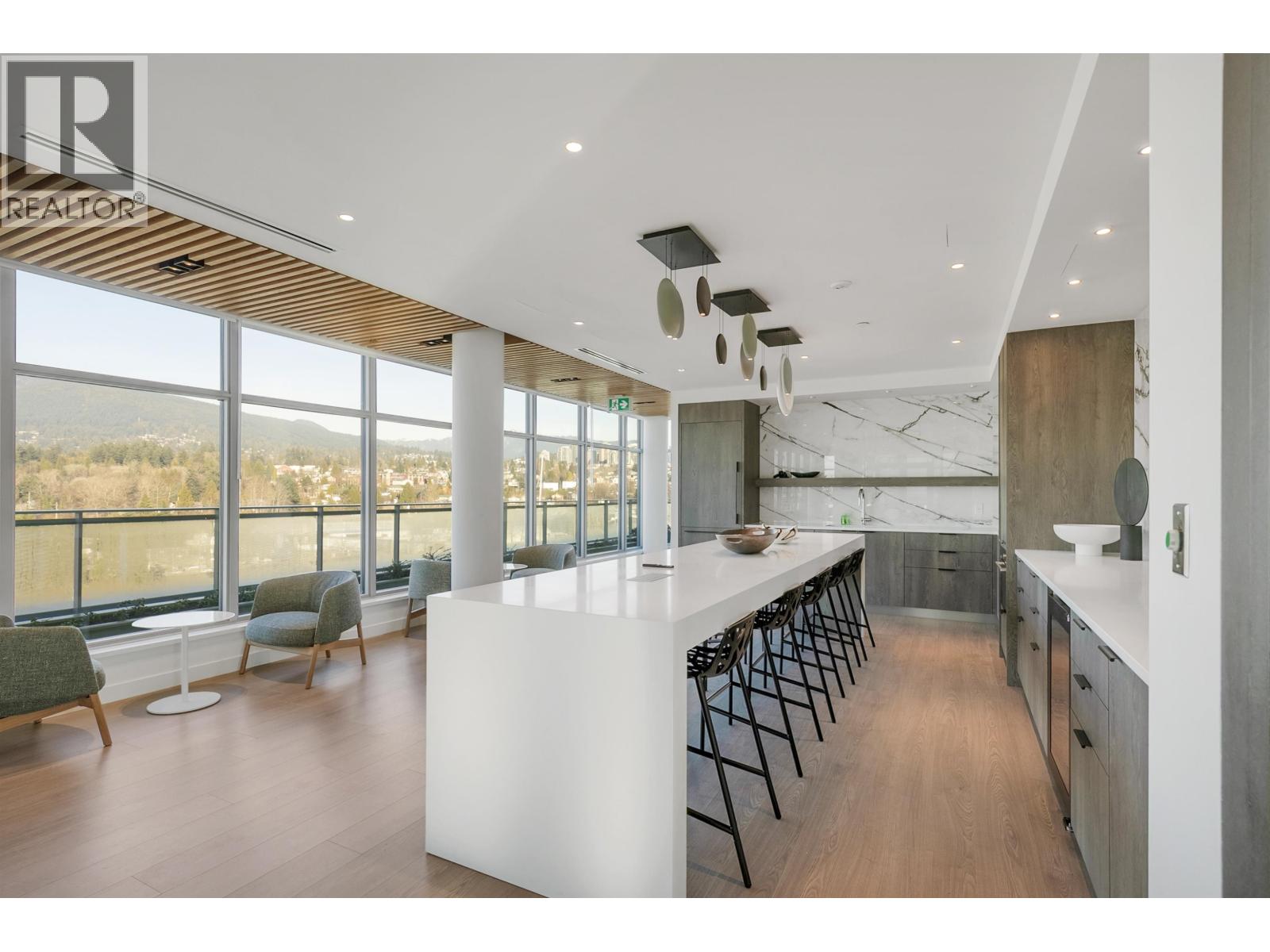 307 755 HARBOURSIDE DRIVE, West Vancouver