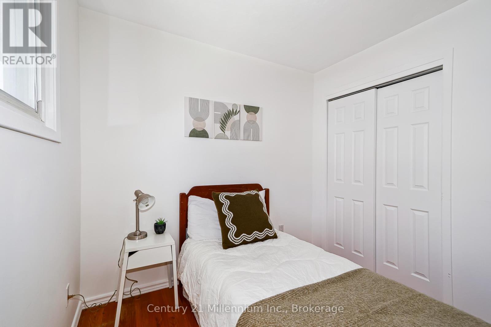 22 DICKSON ROAD - 13