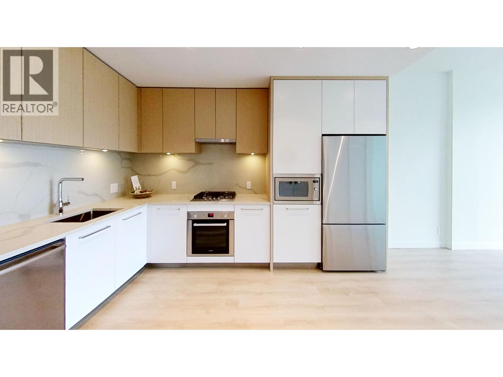 9xx 567 CLARKE ROAD, Burnaby