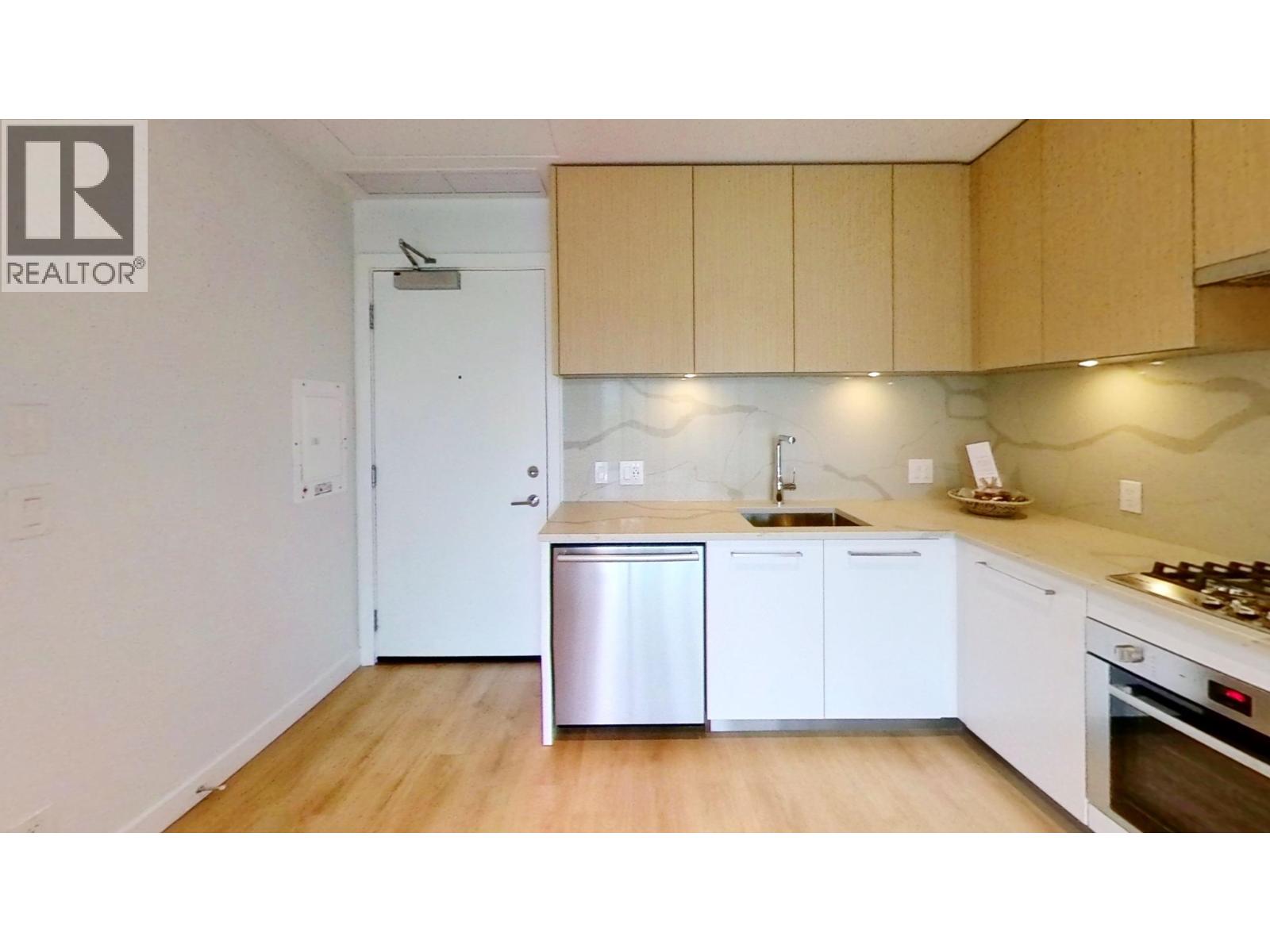 9xx 567 CLARKE ROAD, Burnaby