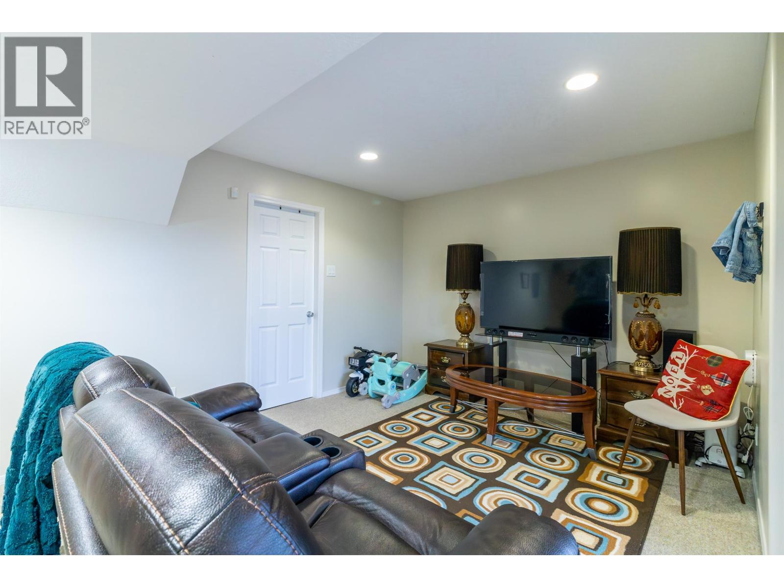 3259 VISTA VIEW ROAD - 35