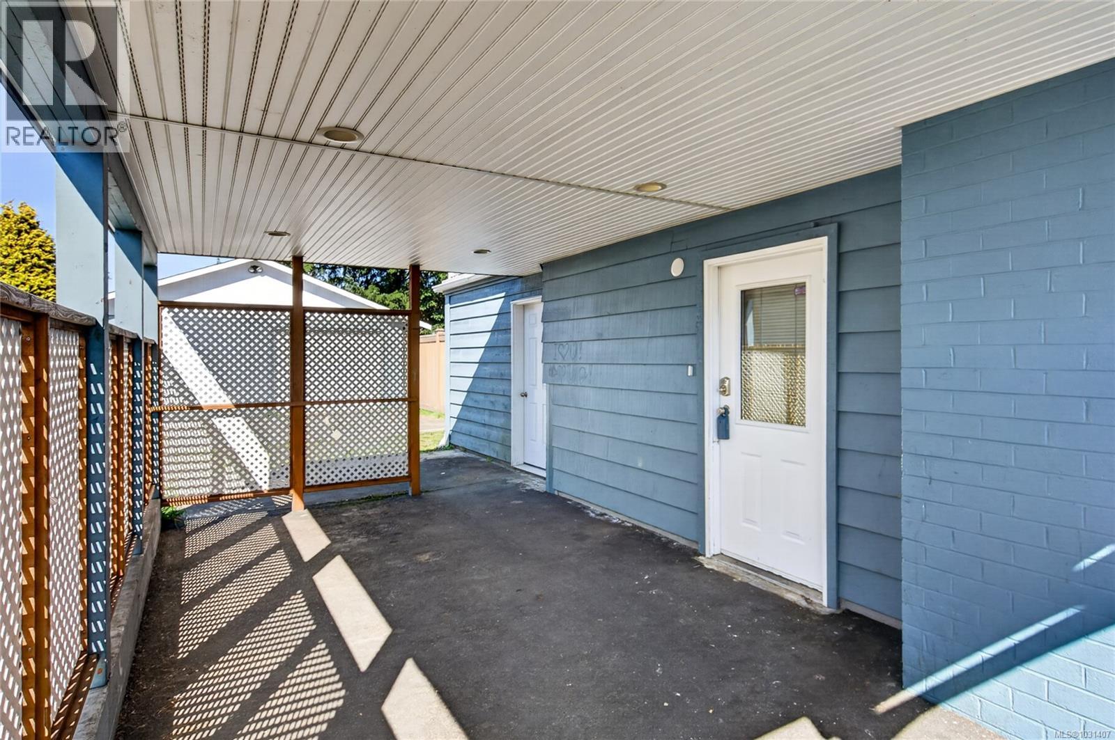 680 Alpine Rd, Campbell River