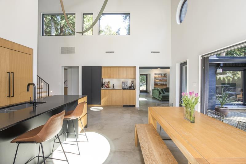 2601 DOGWOOD DRIVE, Surrey