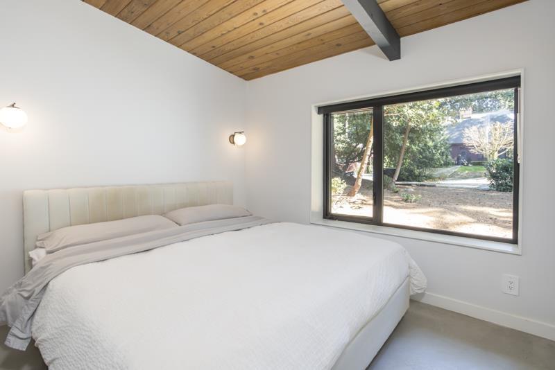 2601 DOGWOOD DRIVE, Surrey