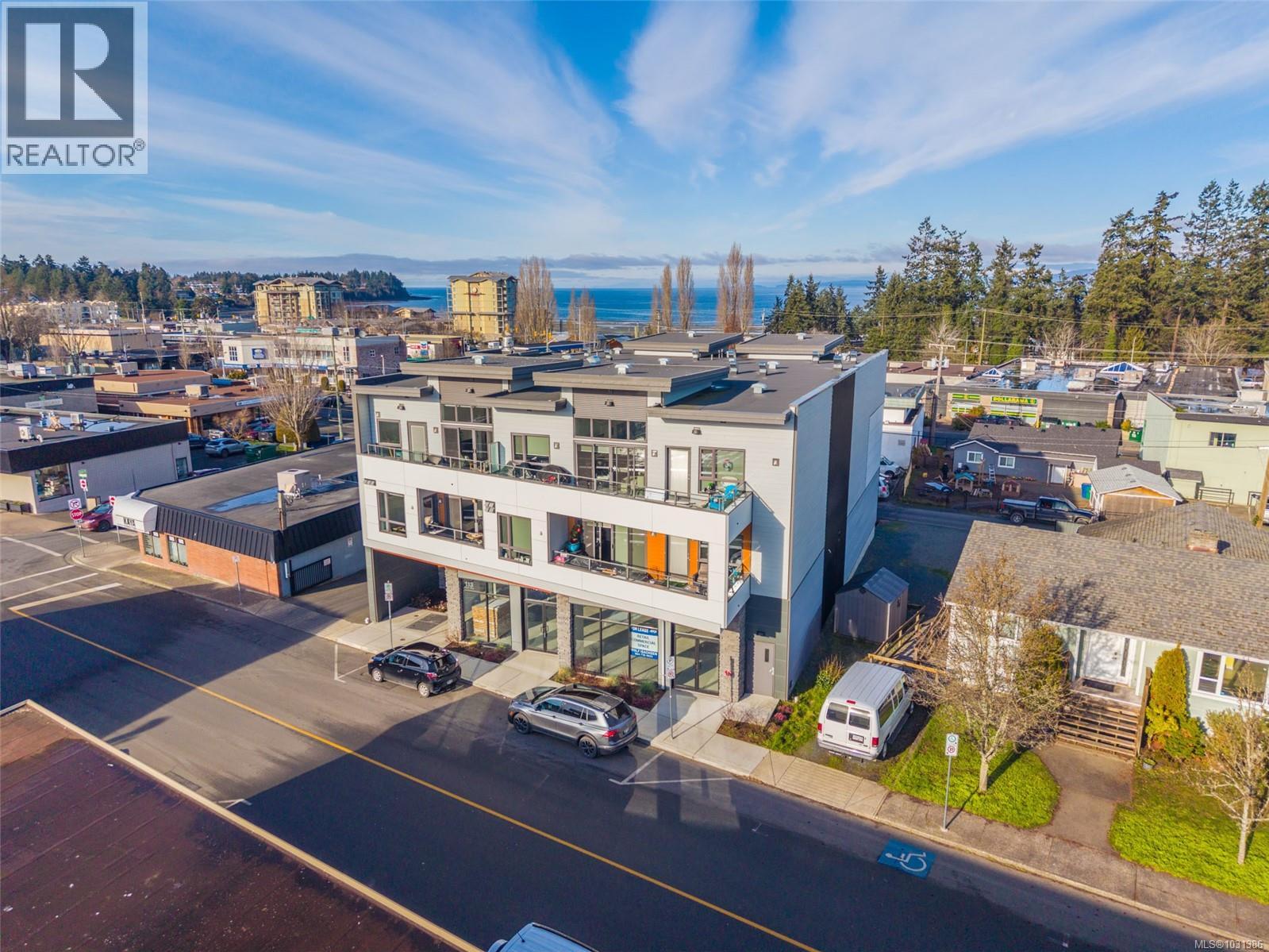 #203 113 Hirst Ave E - 10
