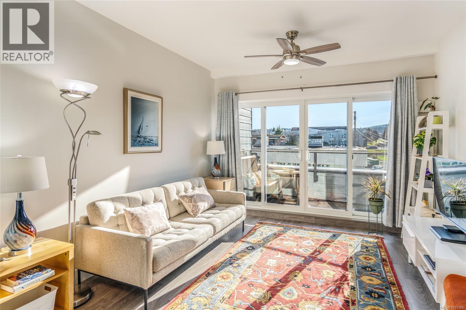 #203 113 HIRST AVE E - 2