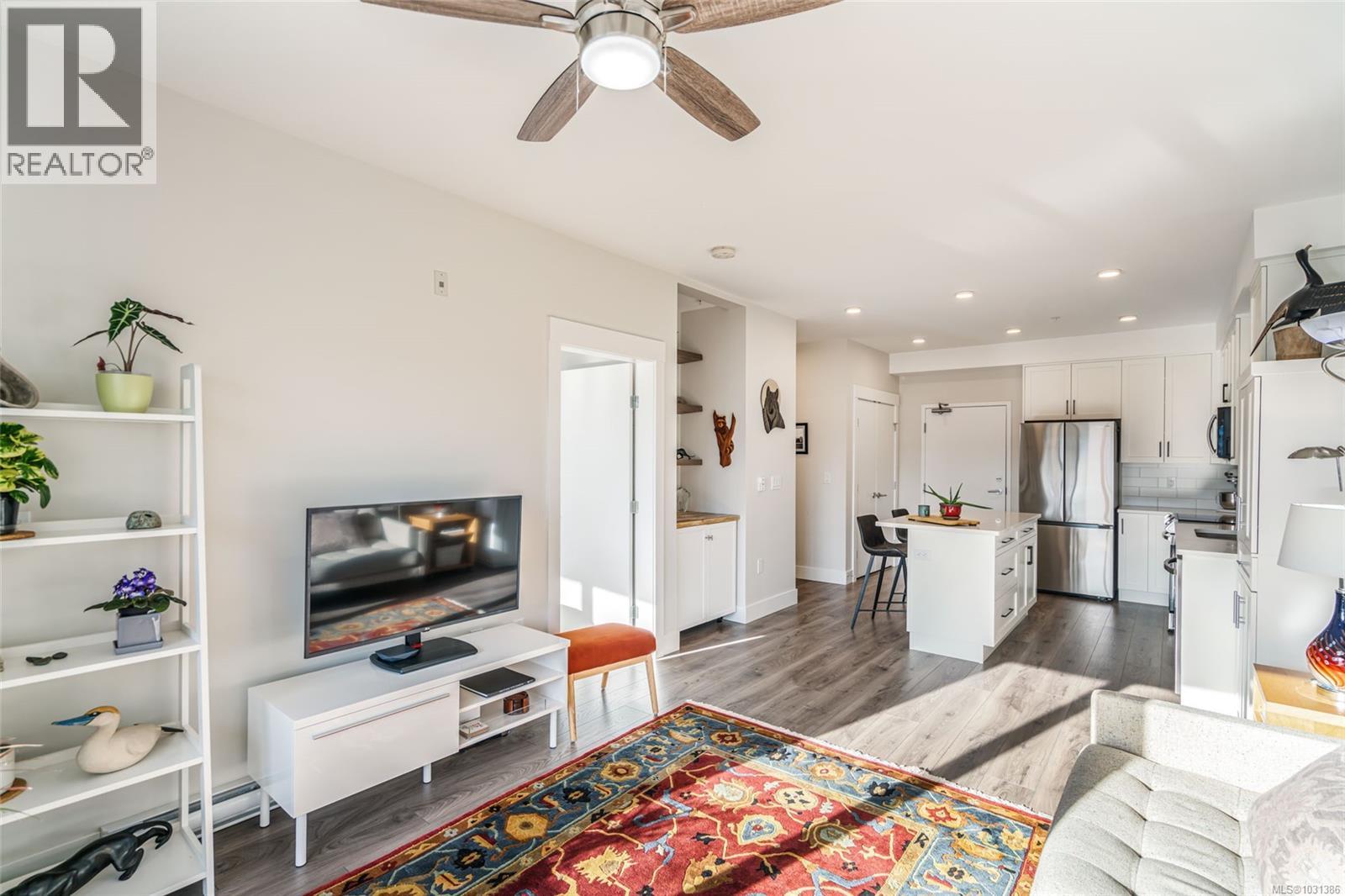 #203 113 HIRST AVE E - 13