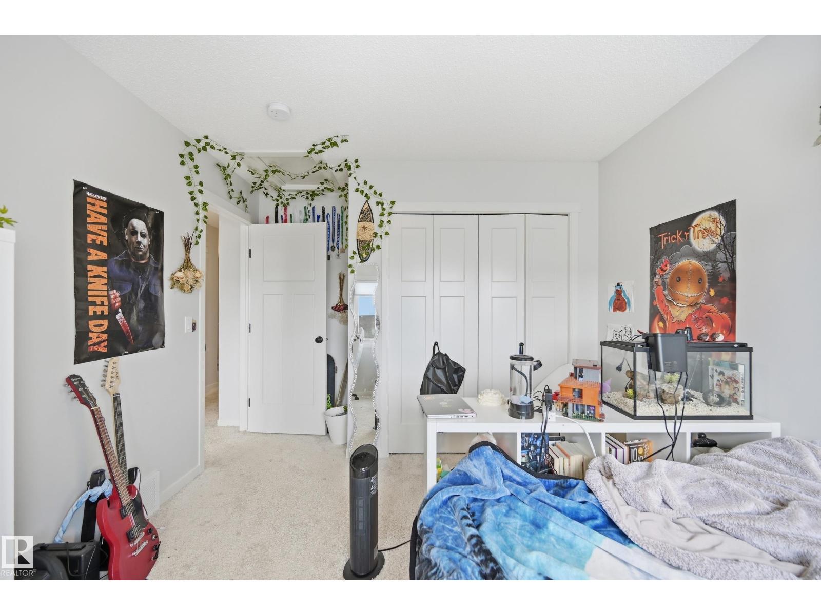 9235 223 ST NW - 21