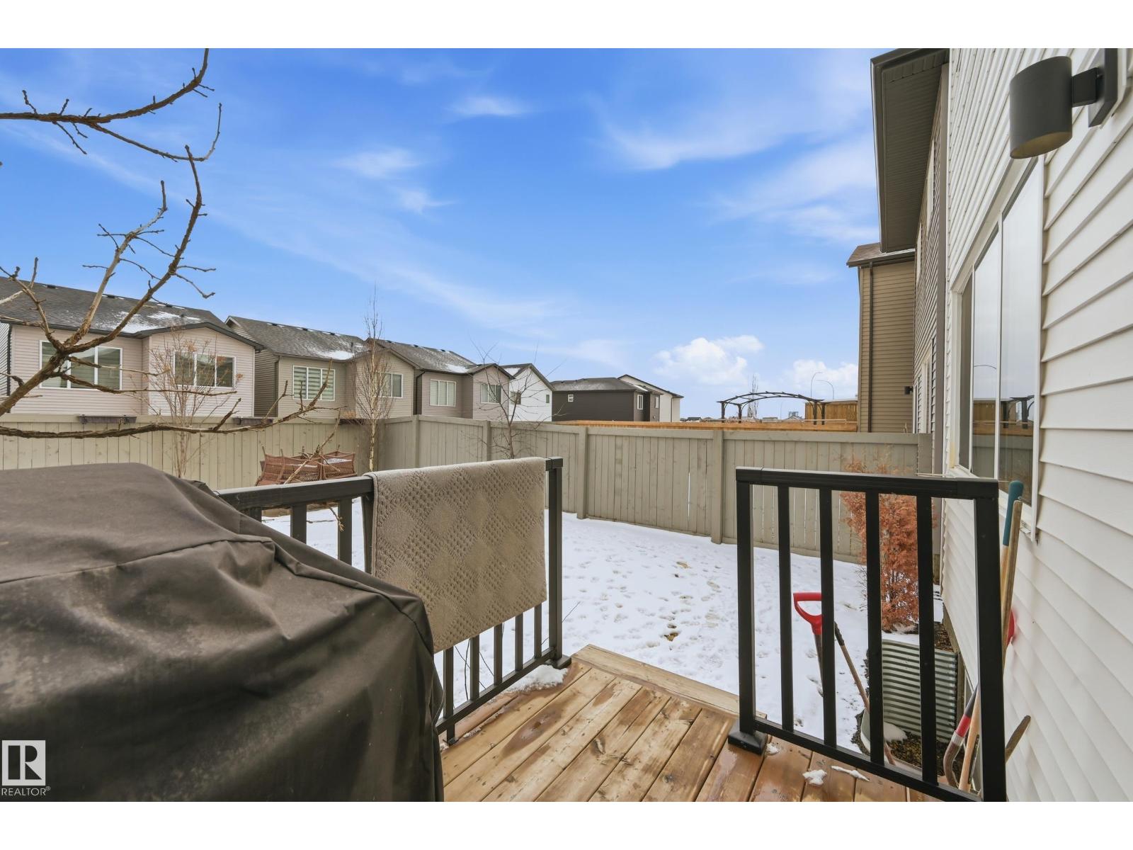 9235 223 ST NW - 26