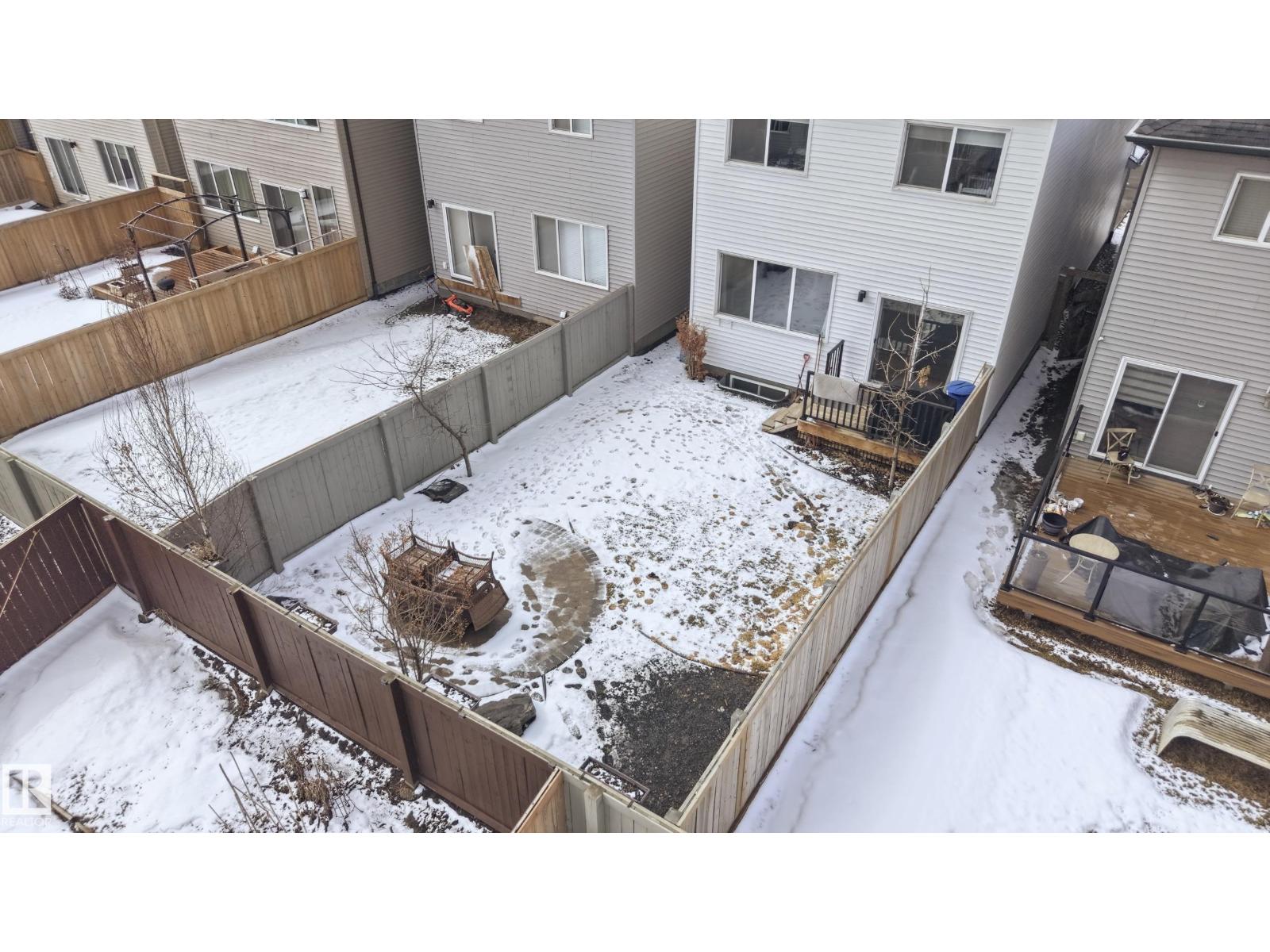9235 223 ST NW - 32