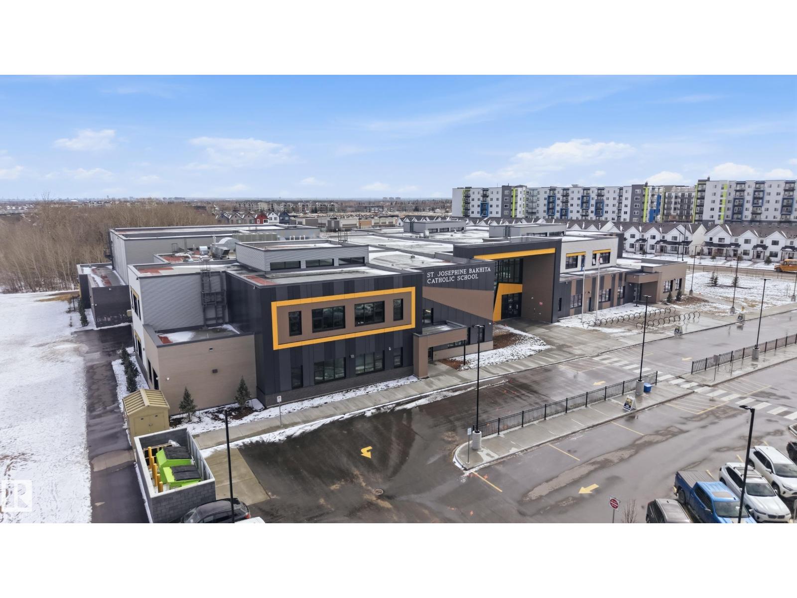 9235 223 ST NW - 33