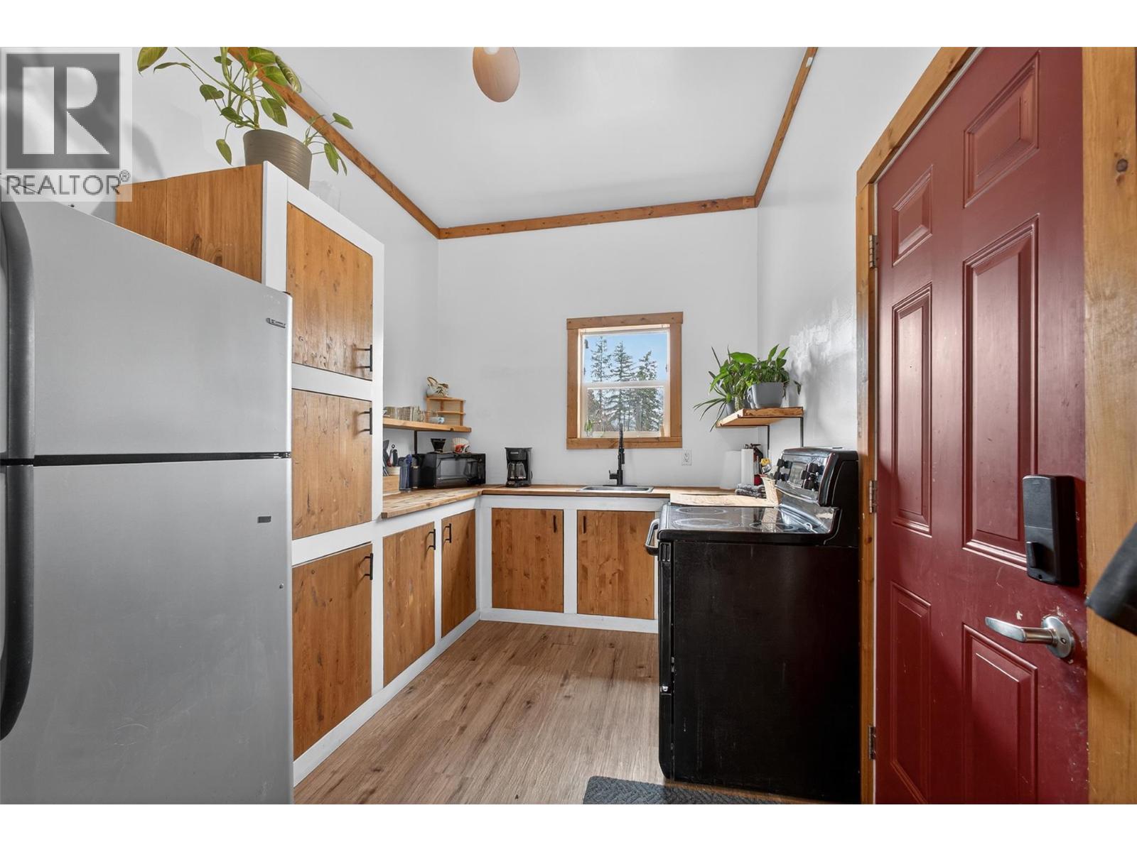 754 Wood Road, Kelowna