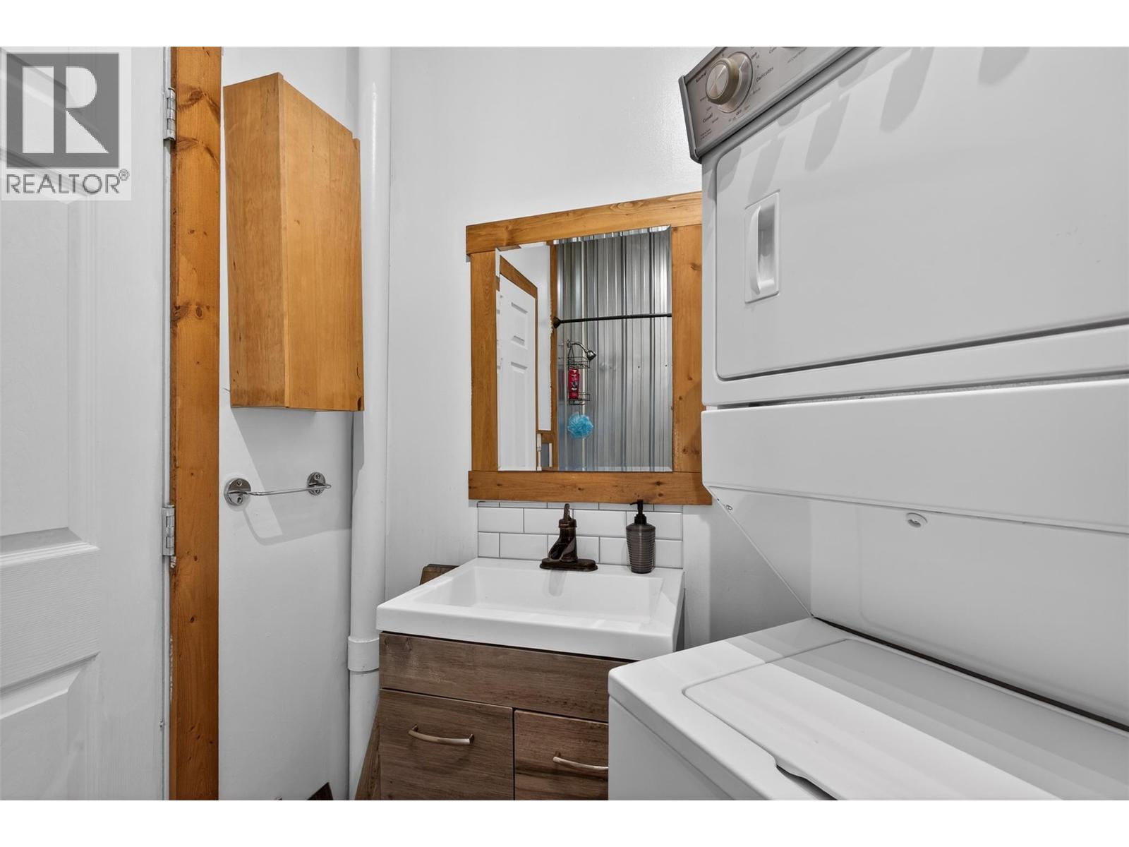 754 Wood Road, Kelowna